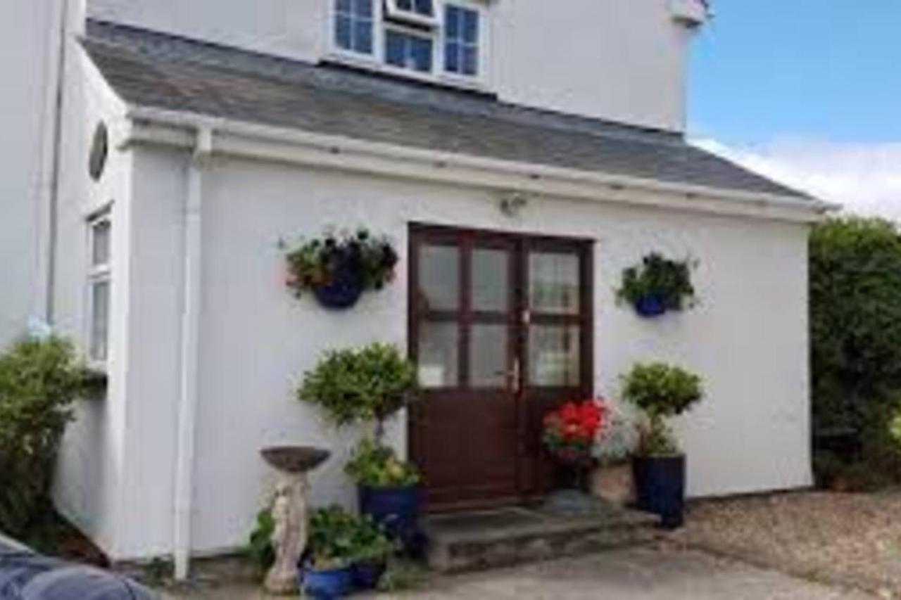 1-Bed Cottage On Coastal Pathway In South Wales Gileston 外观 照片