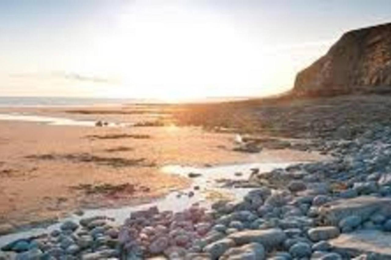 1-Bed Cottage On Coastal Pathway In South Wales Gileston 外观 照片